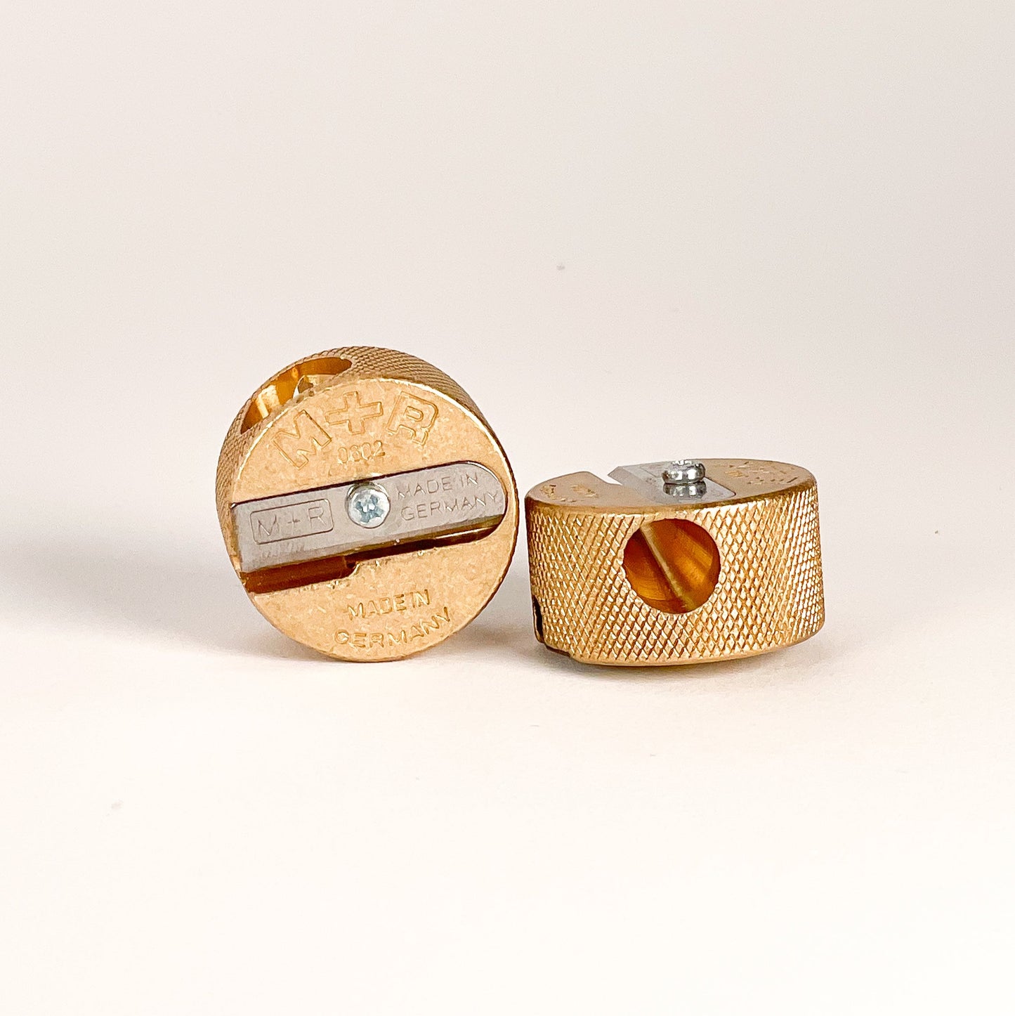 Möbius + Ruppert (M+R) Brass Round Double Hole Sharpener - Mona Lisa Artists' Materials Calgary Alberta